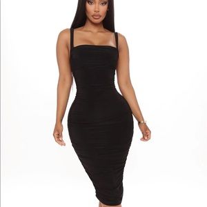 Fashion Nova Ruched Midi Black Dress